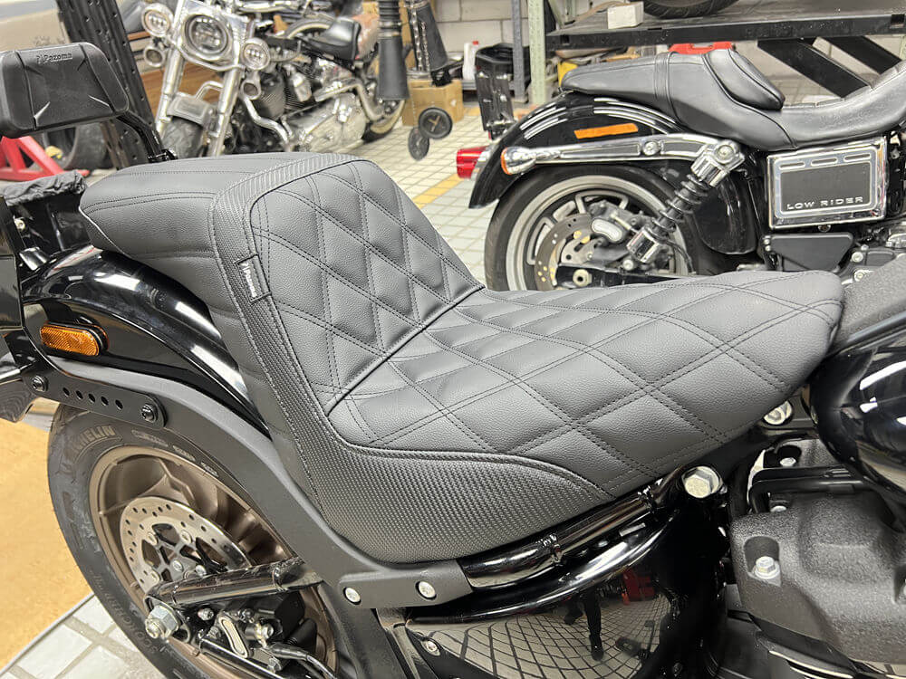 Harley M8 Softail Low Rider ST S Sport Glide FLSB FXLR FXLRS FXLRST 117 18-2025 LS Step 2-Up Gel Pad Seat - pazoma